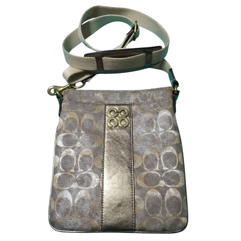 Coach Kitt Swingpack Crossbody Bag Purse Silver Gold Sig. Canvas Adj Strap